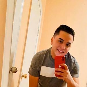 Meet your Posher, Luis marcelo